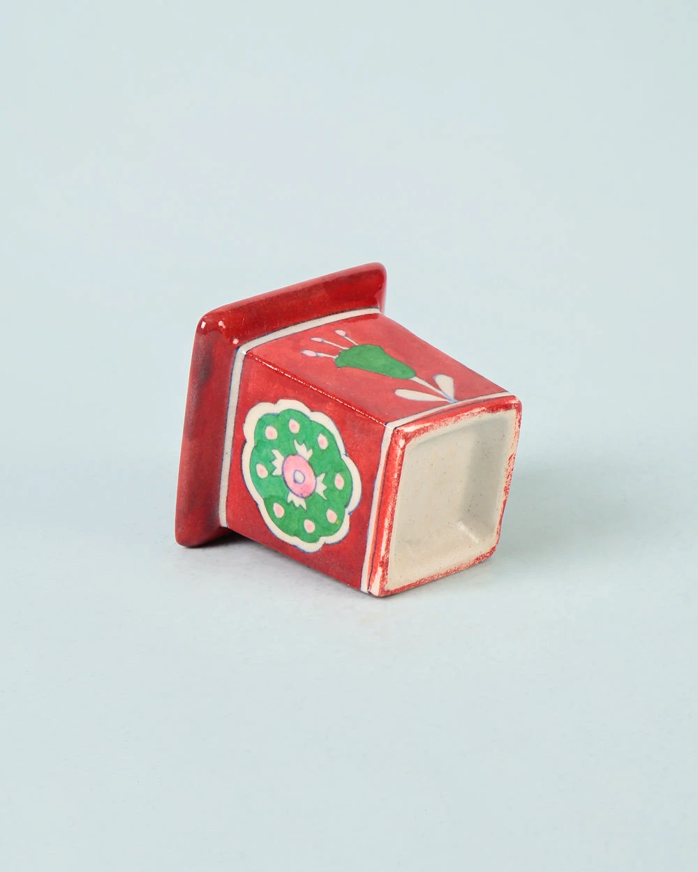 Chumbakdesign Grassy Memories Planter - Red 5 Chumbakdesign Grassy Memories Planter - Red