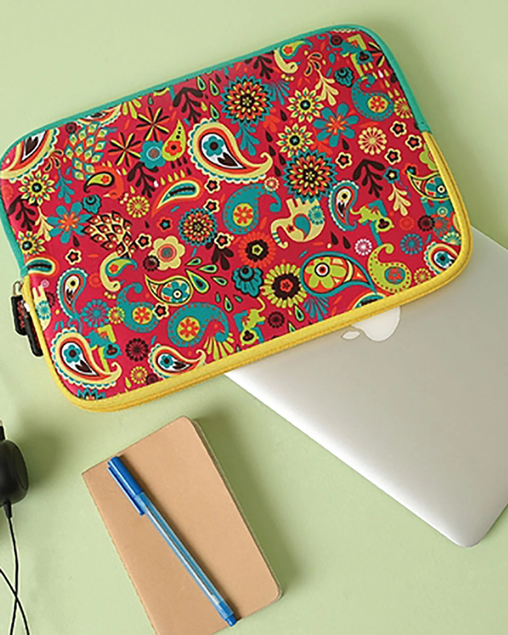 Chumbakdesign Bags & Accessories Paisley Party Laptop Sleeve - 11.6” 6 Chumbakdesign Bags & Accessories Paisley Party Laptop Sleeve - 11.6”