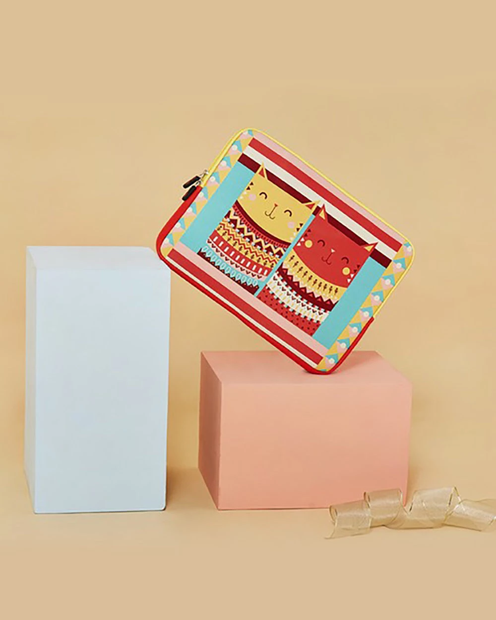 Chumbakdesign Happy Cats Aztec Laptop Sleeve - 13” 6 Chumbakdesign Happy Cats Aztec Laptop Sleeve - 13”