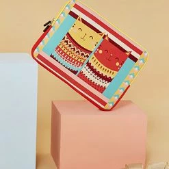 Chumbakdesign Happy Cats Aztec Laptop Sleeve - 13” 12 Chumbakdesign Happy Cats Aztec Laptop Sleeve - 13”