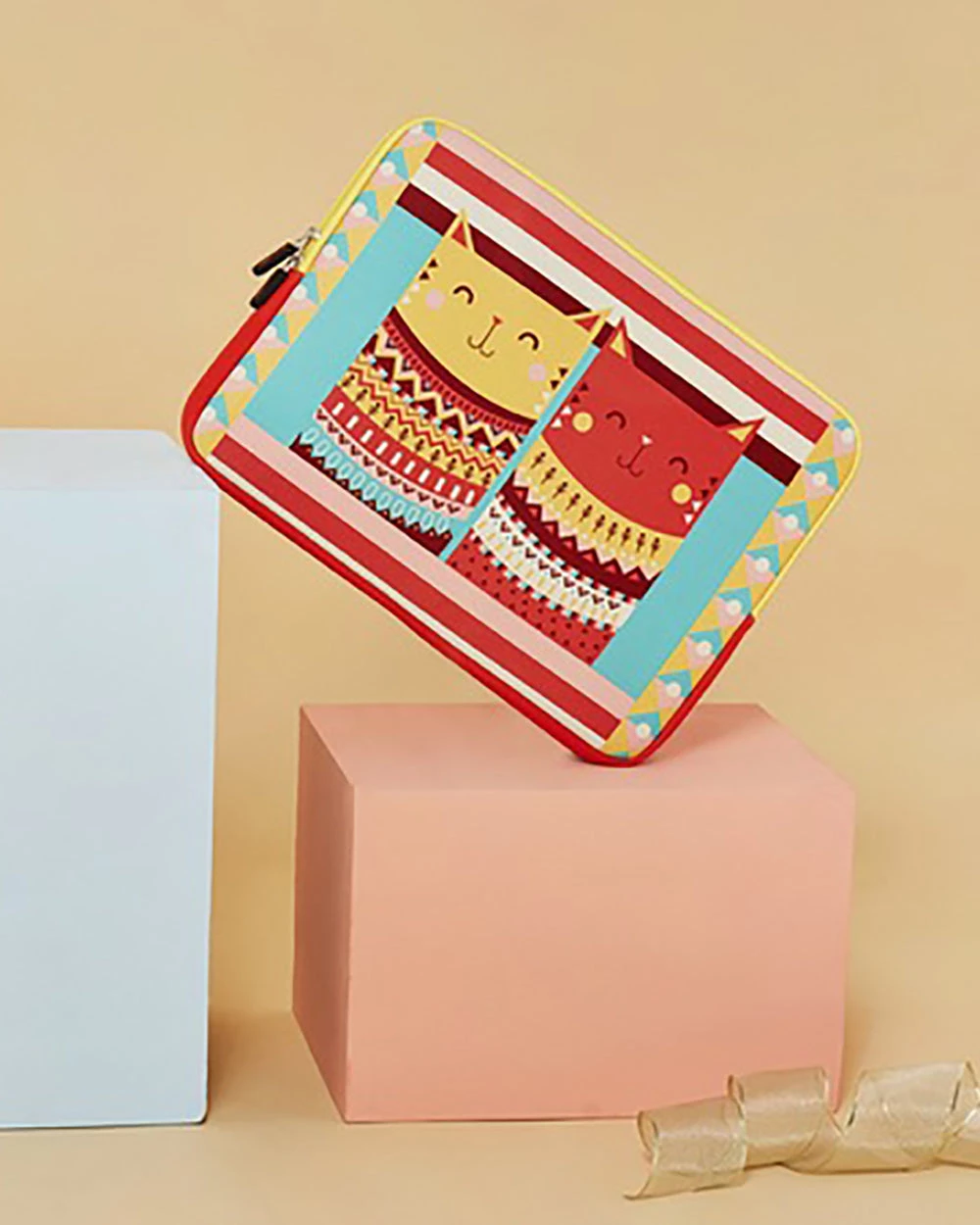 Chumbakdesign Happy Cats Aztec Laptop Sleeve - 13” 7 Chumbakdesign Happy Cats Aztec Laptop Sleeve - 13”