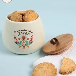Chumbakdesign Bake Cookies Ceramic Jar Dining & Kitchen