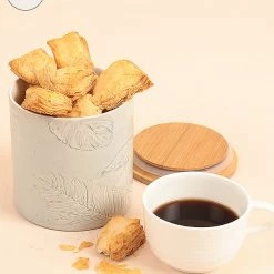 Chumbakdesign Mint Lawns Ceramic Jar