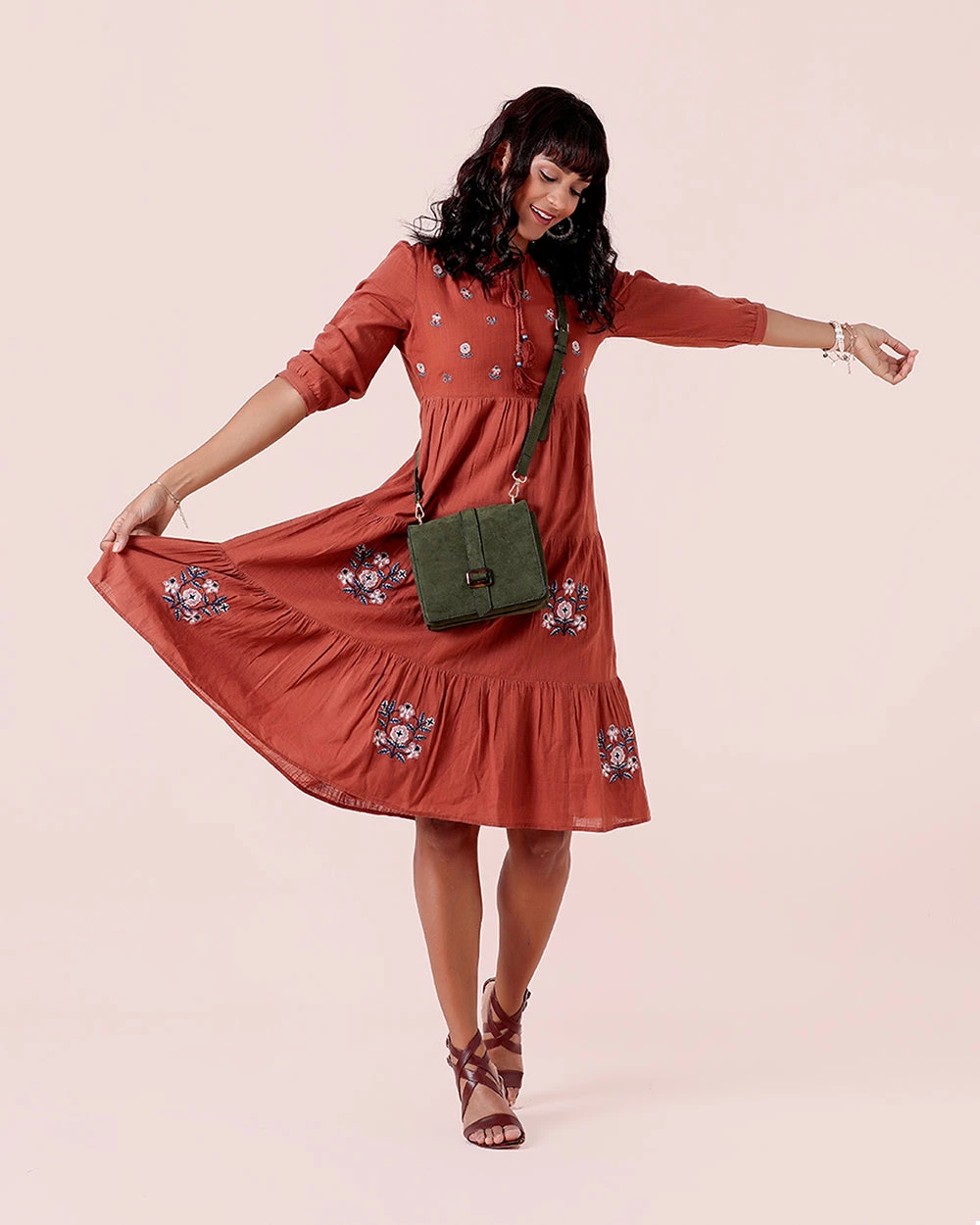 Chumbakdesign Snug Colour Block Olive Sling Bag 4 Chumbakdesign Snug Colour Block Olive Sling Bag