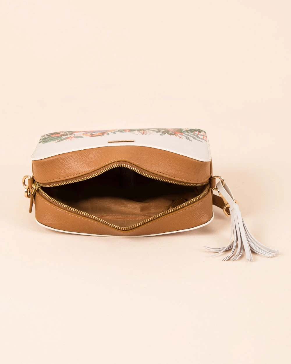 Chumbakdesign Relaxed Afternoon Printed Sling Bag - Ivory 6 Chumbakdesign Relaxed Afternoon Printed Sling Bag - Ivory