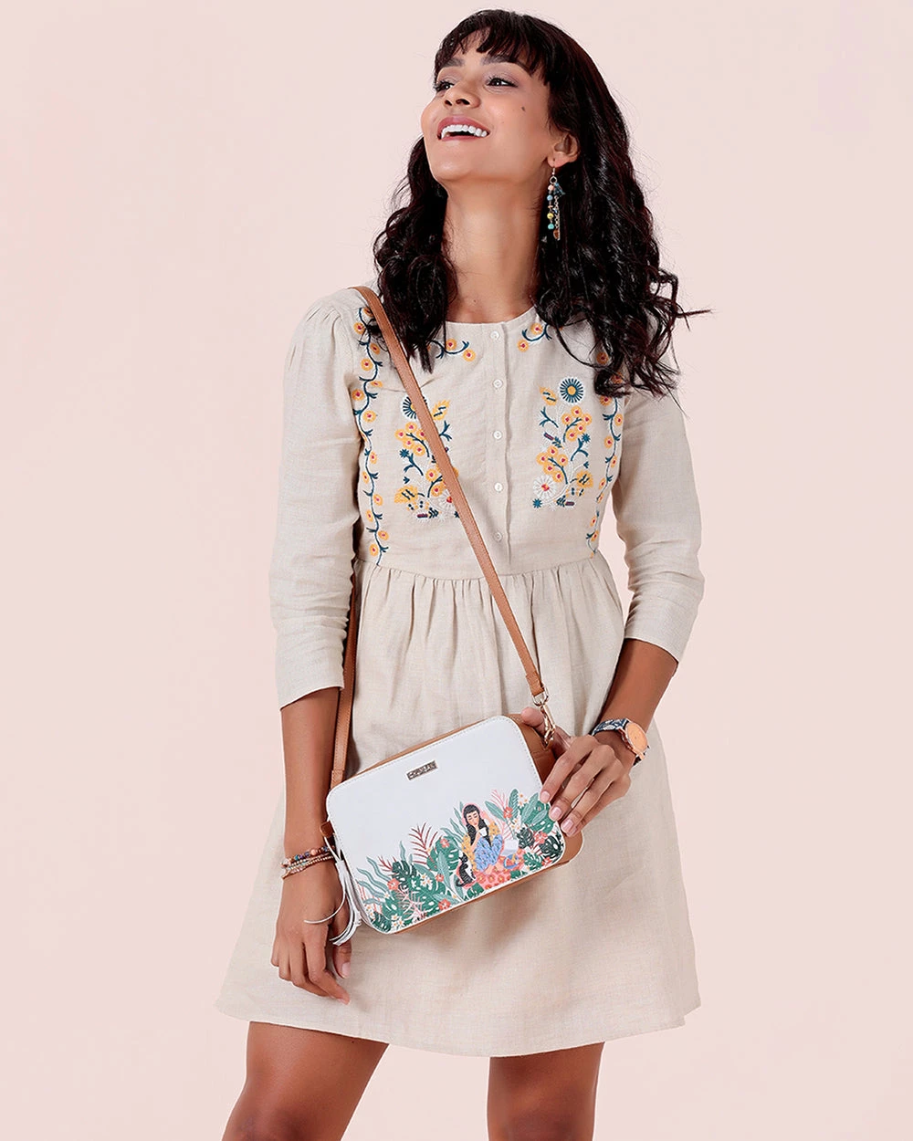 Chumbakdesign Relaxed Afternoon Printed Sling Bag - Ivory 4 Chumbakdesign Relaxed Afternoon Printed Sling Bag - Ivory