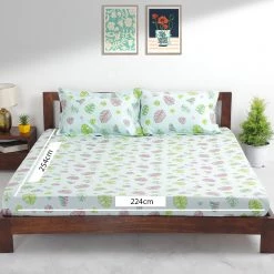 Chumbakdesign TEAL By Chumbak Amazon Rainforest Bedsheet - Queen Size, 144TC