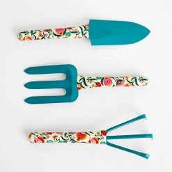 Chumbakdesign The Modern Mali - Blue - Set Of 3 Garden Decor