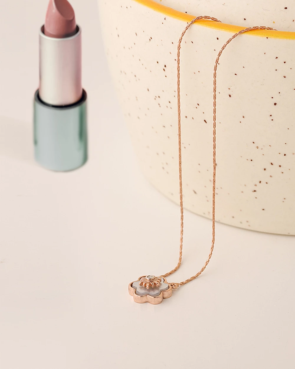 Chumbakdesign Watches & Jewellery Pearl Bloom Necklace - Mother Of Pearl & Diamonds 4 Chumbakdesign Watches & Jewellery Pearl Bloom Necklace - Mother Of Pearl & Diamonds