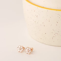 Chumbakdesign Watches & Jewellery Pearl Bloom Earrings- Mother Of Pearl & Diamonds 10 Chumbakdesign Watches & Jewellery Pearl Bloom Earrings- Mother Of Pearl & Diamonds