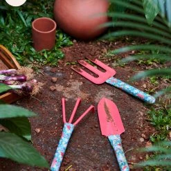 Chumbakdesign Garden Decor The Modern Mali Red Set Of 3