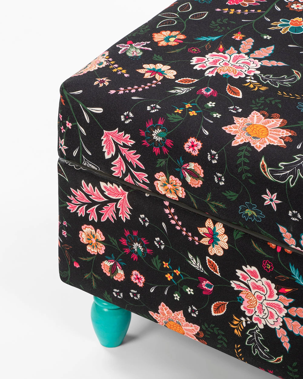 Chumbakdesign Modern Trunk Storage Ottoman - Bohemian Paisleys 6 Chumbakdesign Modern Trunk Storage Ottoman - Bohemian Paisleys