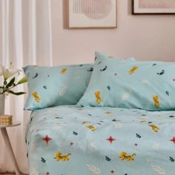 Chumbakdesign TEAL By Chumbak Siberian Tigers Bedsheet - Queen Size, 136TC, Blue